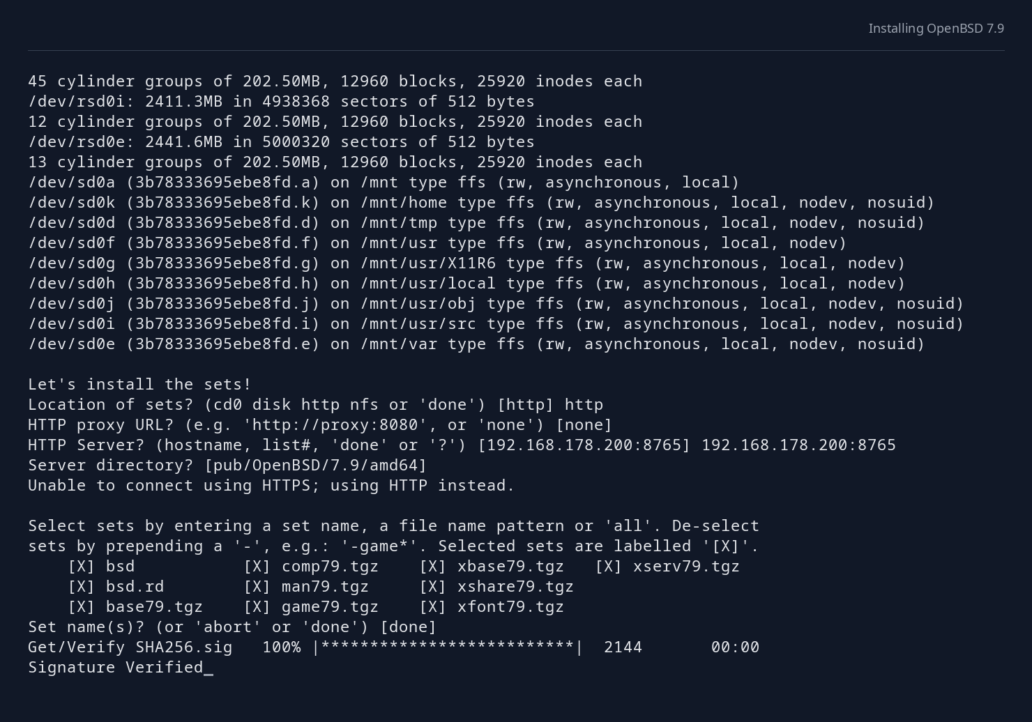Selected OpenBSD installation sets and a verified download signature.